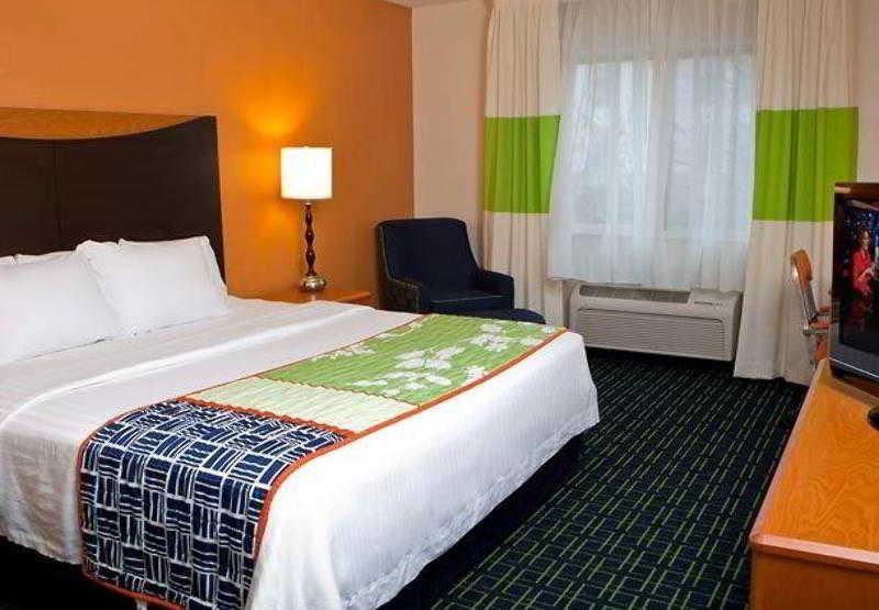 Fairfield Inn & Suites Youngstown Boardman Poland Rum bild